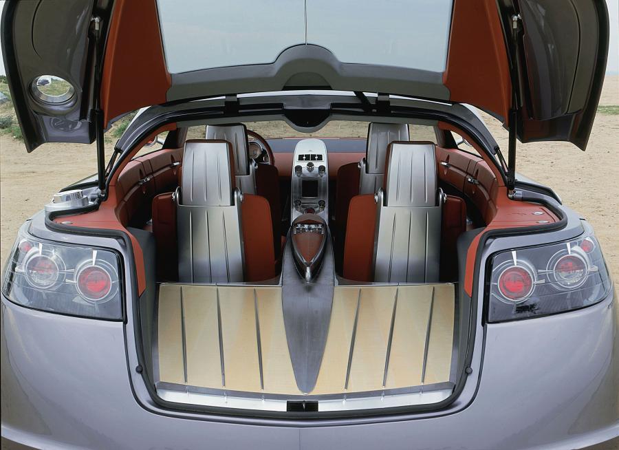 Багажник Chrysler Airflite Concept 2003 года  (фото 7 из 20)